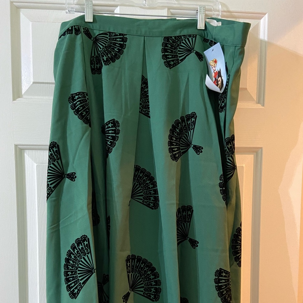 Tatyana Fan circle skirt 4xl